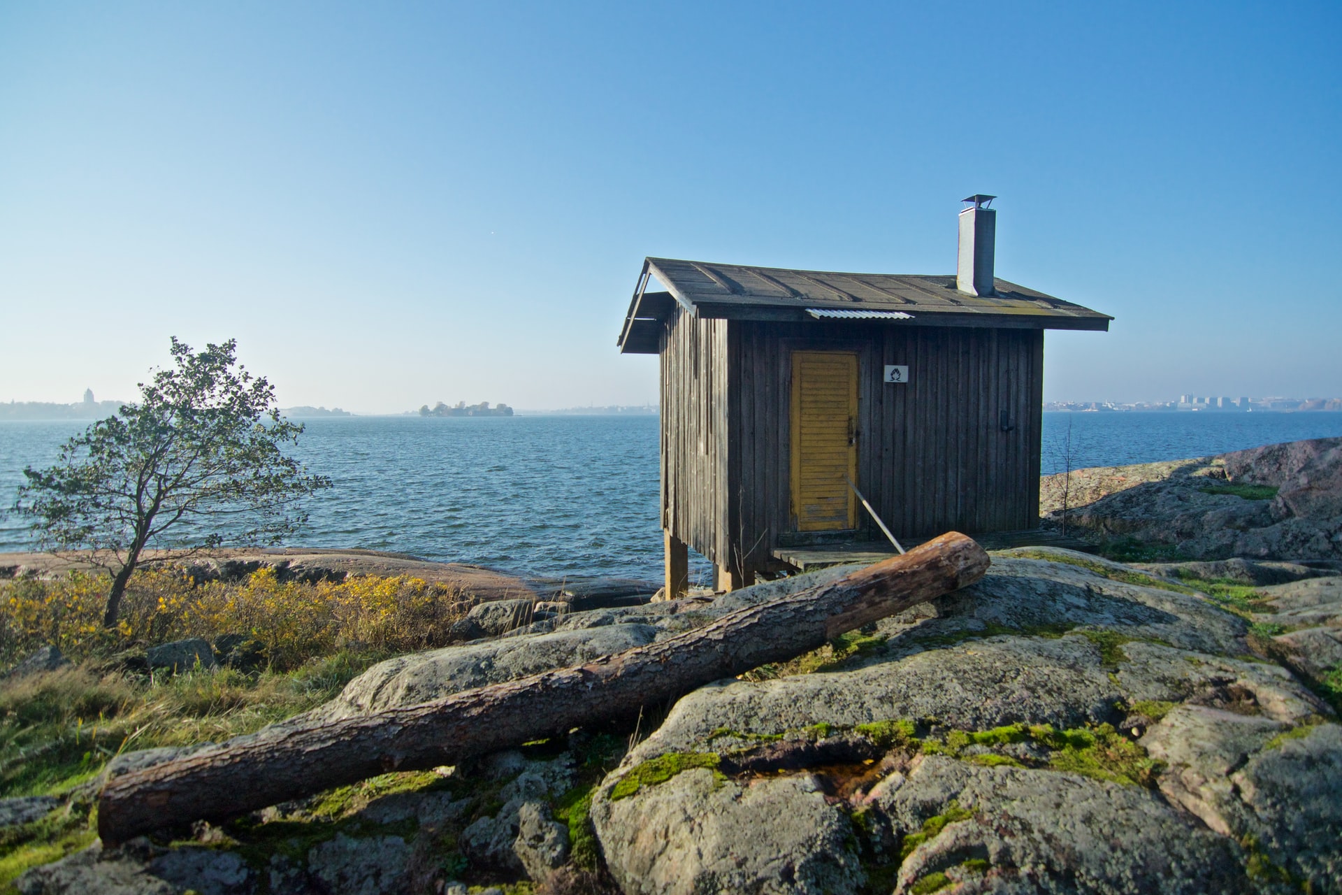 hut op hei aan kust